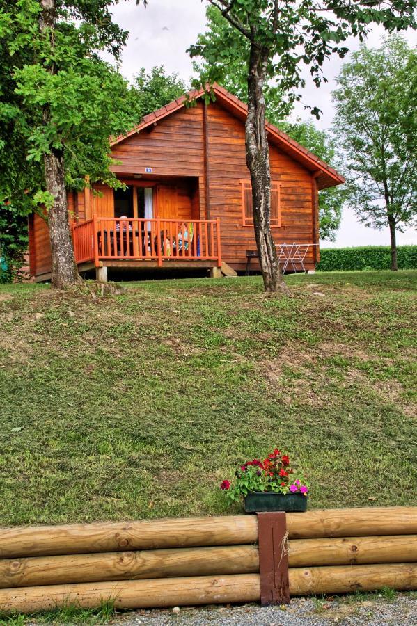 Camping Municipal De La Lande Nexon Exterior foto